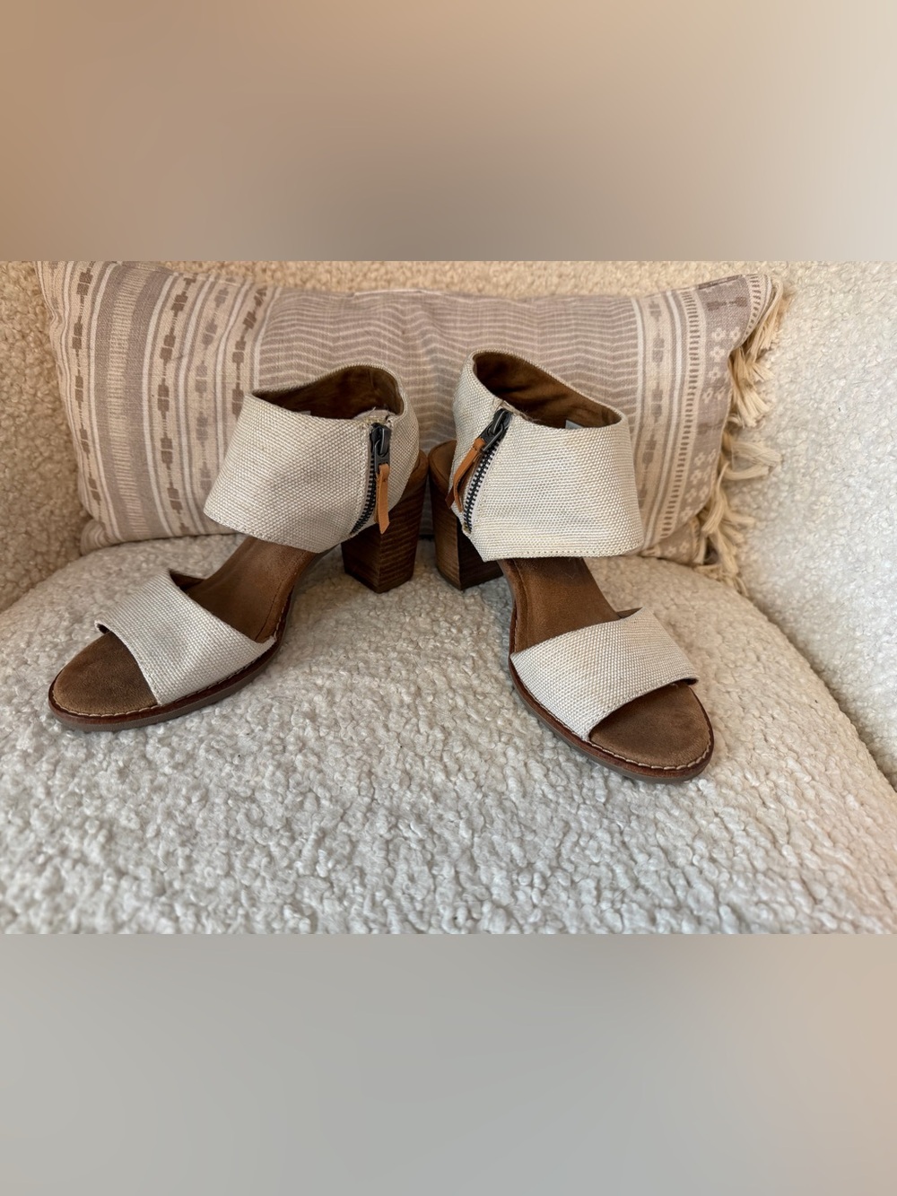 Toms Cream Textured Open-Toe Block Heel Sandals with Ankle Zip